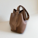 sac seau cuir