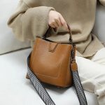 sac en cuir synthétique