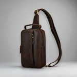 compartiments de sacoche en cuir