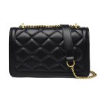 mode chic avec sac bandouliere doré